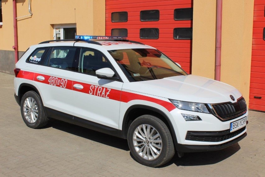 Nowiutka Skoda Kodiaq z napędem na cztery koła trafiła do sokólskich strażaków. To dar Fundacji Siepomaga