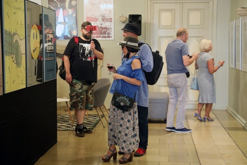 "Skłonności do ostrości" to satyrykonowa wystawa w Legnicy, zobaczcie zdjęcia