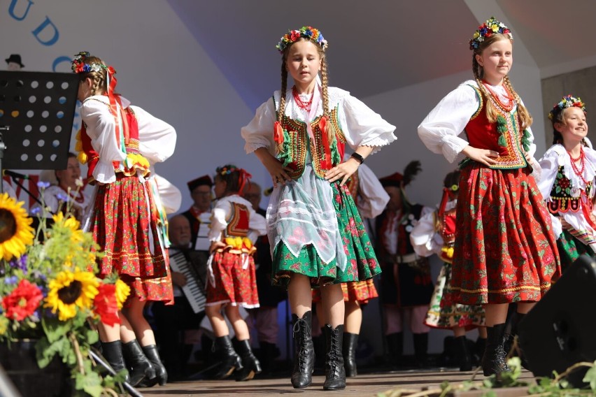 Folklor i muzyka w Jaczowie. Gmina Jerzmanowa wróciła do...