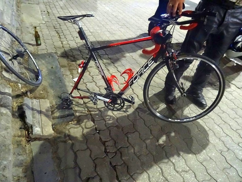 Inowrocław. Będący pod wpływem alkoholu rowerzysta potrącił pieszą na pasach. Policja szuka świadków tego wypadku