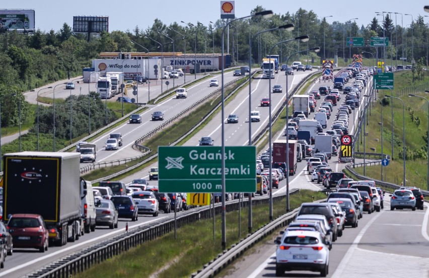 Utrudnienia na Węźle Karczemki. W sobotę były gigantyczne korki! [ZDJECIA]