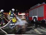 Bojowe ćwiczenia z nowym sprzętem u strażaków w Szadku ZDJĘCIA