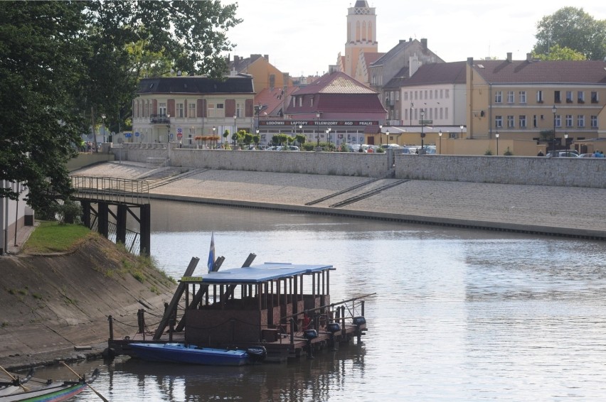 - 2015 rok: skradziono 25 samochodów 
- 2016 rok: skradziono...