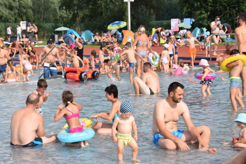 Baseny w Rybniku otwarte już od weekendu. Kiedy Ruda?