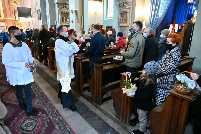 Święcenie pokarmów w Kościele pod wezwaniem świętego Wojciecha w Kielcach (ZDJĘCIA)