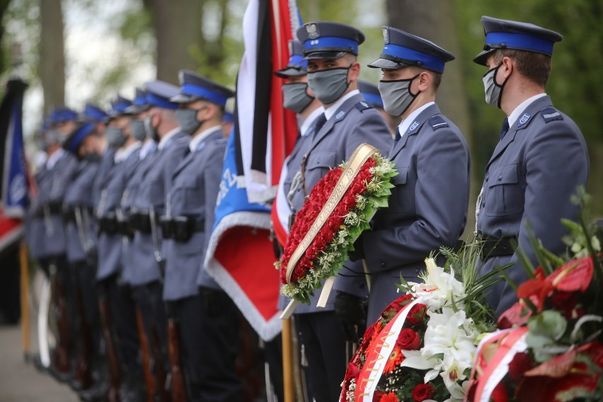 Policjant Michał Kędezierski zginął z rąk bandyty. W...