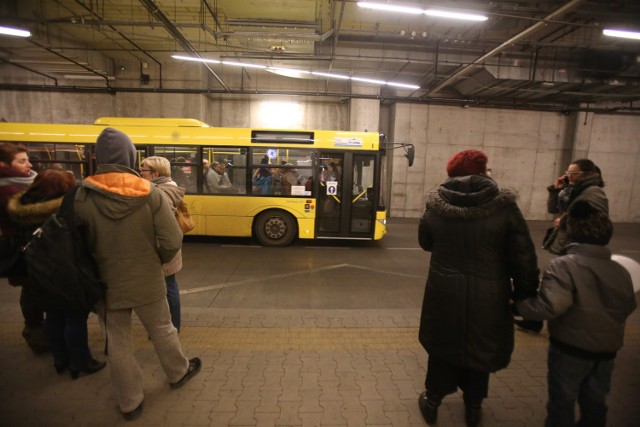 Autobusy i tramwaje KZK GOP w Sylwestra i Nowy Rok będą jeździć według zmienionego rozkładu jazdy