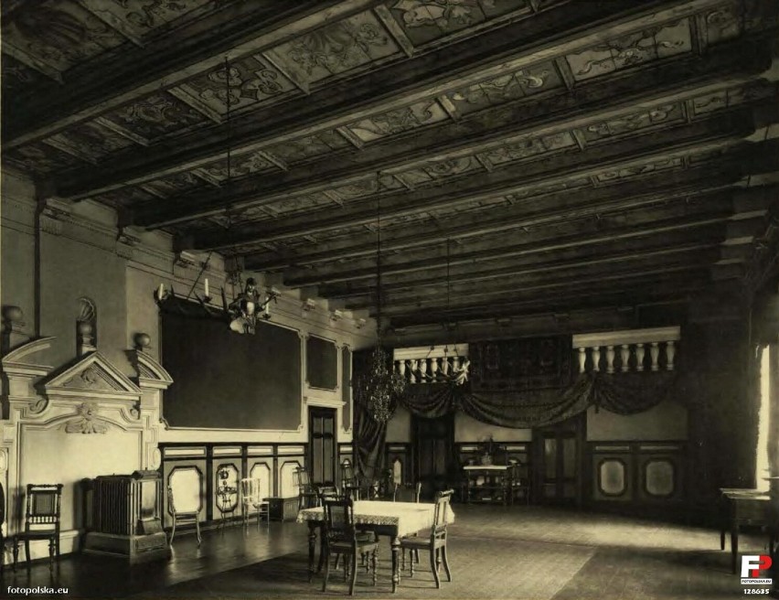 Wnętrza pałacowe na starych zdjęciach