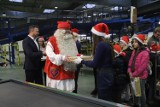 Dzieci ze zabrzańskich świetlic środowiskowych spotkały się ze Świętym Mikołajem w Poczcie Polskiej