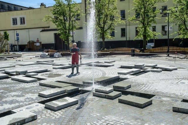 Tempo prac na rynku w Starym Fordonie wskazuje, że niedługo będziemy się cieszyć jego odnowioną wersją.