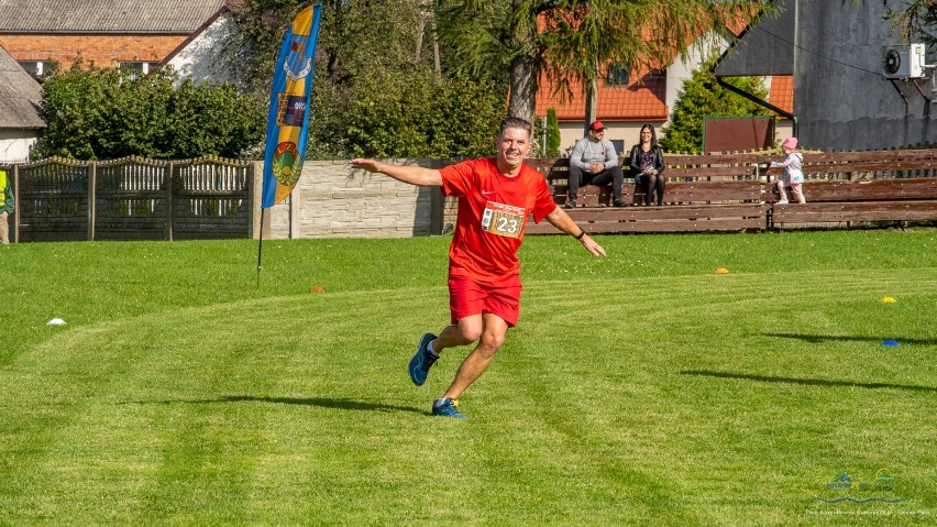 7. Bieg Ziemi Puckiej na 10 km o Puchar Wójta Gminy Puck. Krzysztof Jednachowski z Pucka na mecie po 33 minutach | ZDJĘCIA, WYNIKI