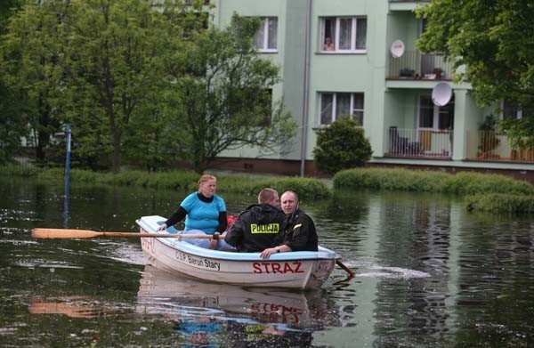 Z powodu powodzi ucierpieli m.in. mieszkańcy bloków przy ul. Hodowlanej w  Bieruniu