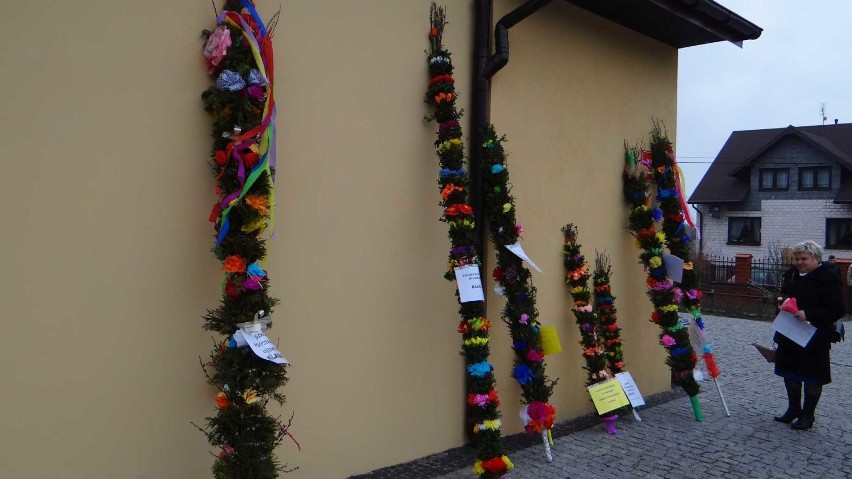Gorzków Nowy: piękne palmy wielkanocne wystartowały w gminnym konkursie [ZDJĘCIA]