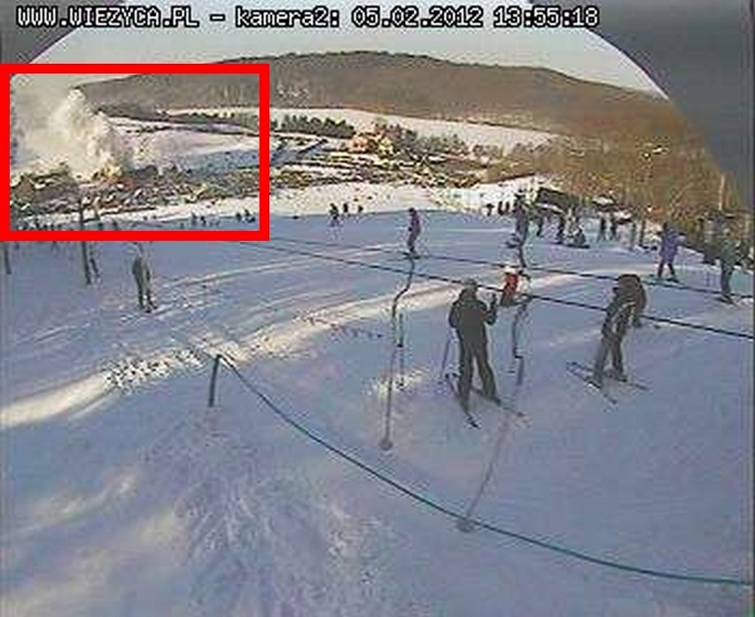 Widok z kamery na wyciągu narciarskim
