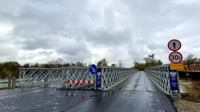 Most tymczasowy przy ul. Kamiennej na rzece Kamienica jest...