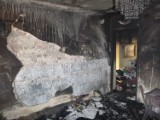 Groźny pożar na ulicy Ranoszka. 74-latek poparzony [FOTO]
