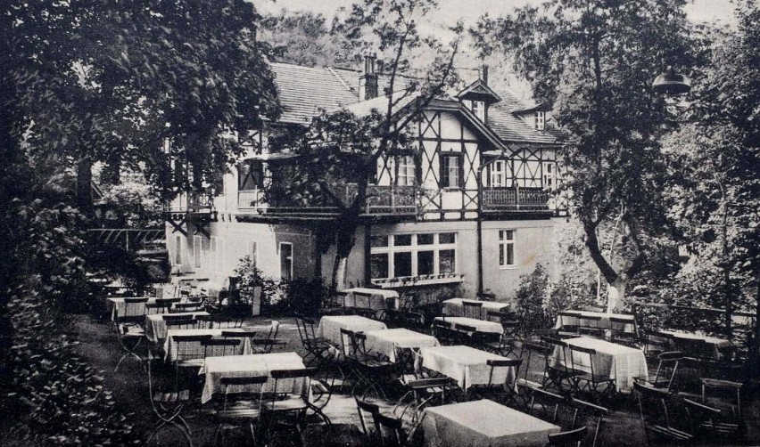 37. 

Lata 1933-1935 - Ogródek piwny przy browarze