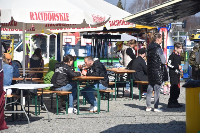 Foodtrucki zagościły w Żorach pierwszy raz w tym roku.