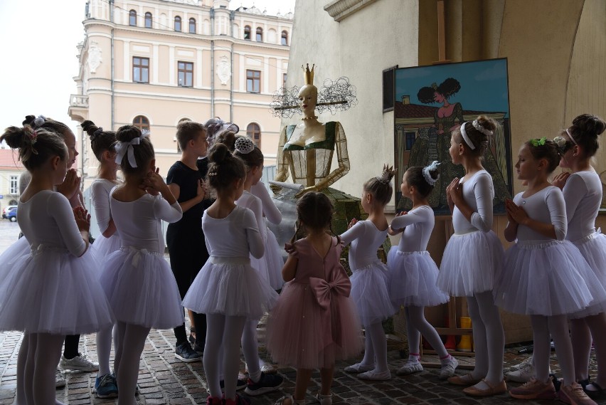 "Księżniczki" happening w wyk. grupy baletowej JOKiS pod...