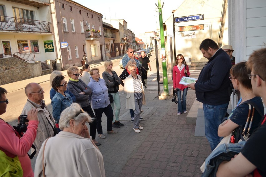 Noc Muzeów w Żninie: spacer po mieście i zwiedzanie Baszty [zdjęcia] 