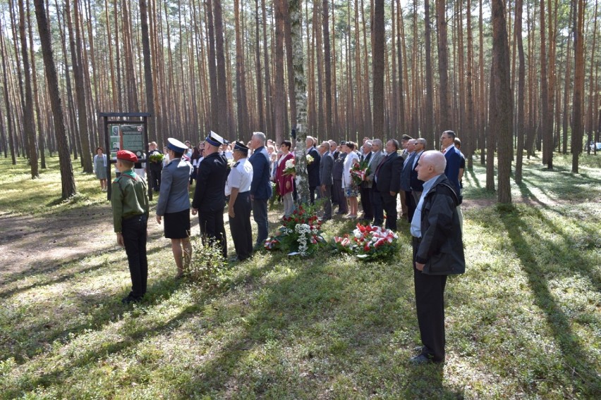 Obchody rocznicy śmierci lotników polskich w Górach Prusinowskich [zdjęcia]