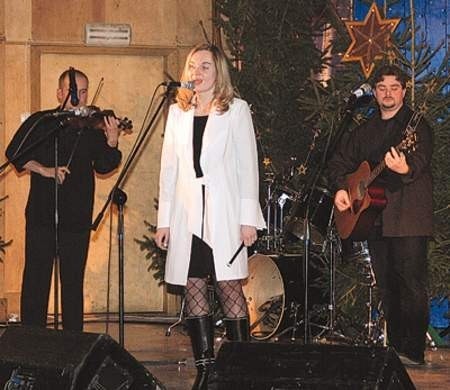 Zespół wokalno-instrumentalny Of Course z Sosnowca śpiewał piękne kolędy.