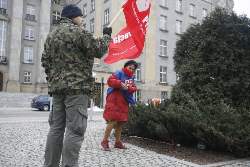 Strajk na Śląsku i w Zagłębiu 2013: Katowice, Urząd Wojewódzki