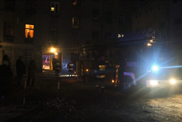 W tragicznym pożarze kamienicy na Młynarskiej w Łodzi zginęło dwóch mężczyzn