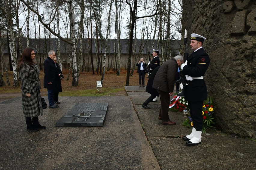 Marszałek Stanisław Karczewski wraz z przewodniczącym Senatu Rumunii odwiedzili Muzeum Stutthof [ZDJĘCIA]