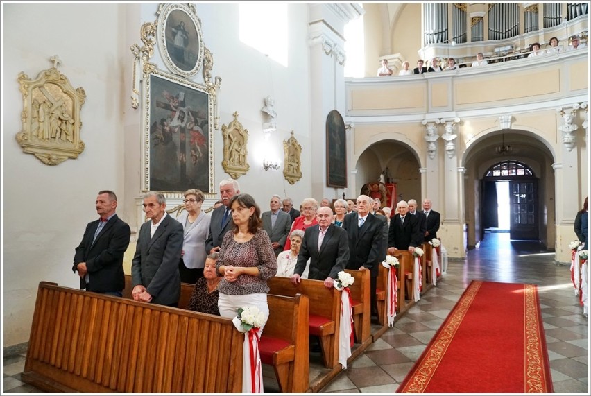 Złote, Szmaragdowe, Diamentowe i Żelazne Gody w Poniecu [ZDJĘCIA] 