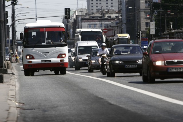 Radni wyrzucą minibusy z centrum Warszawy? Duże zmiany od przyszłego roku