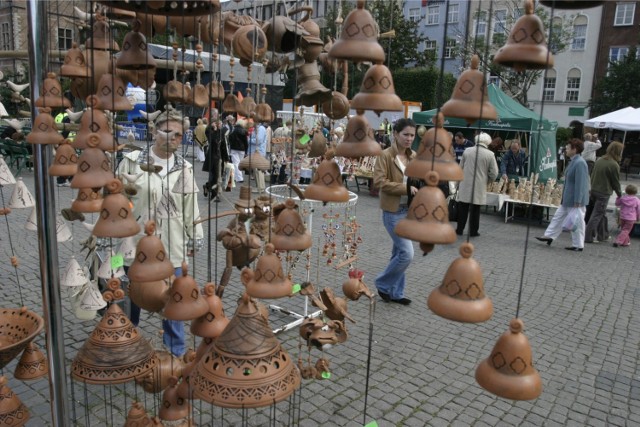 Organizatorzy zapraszają także na Tradycyjny Jarmark Wileński na Tragu Węglowym w Gdańsku, podczas którego na 40 stoiskach będą sprzedawane rękodzieła i kulinarne produkty regionalne z Litwy.