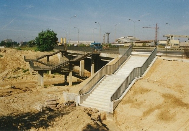 30 stycznia 1997 r. o godz. 10.08 trasą PST przejechał pierwszy tramwaj. Oddanie do użytku popularnej "Pestki" było jednym z najważniejszych wydarzeń w historii komunikacji miejskiej w Poznaniu. Poznaj jej historię i zobacz archiwalne zdjęcia ----->
