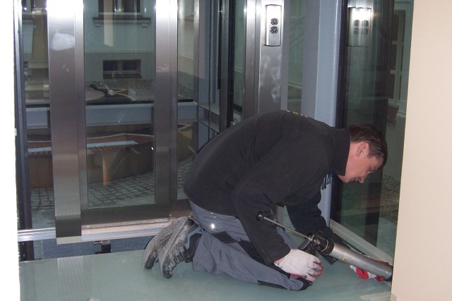 Kaliski ratusz z windą dla niepełnosprawnych