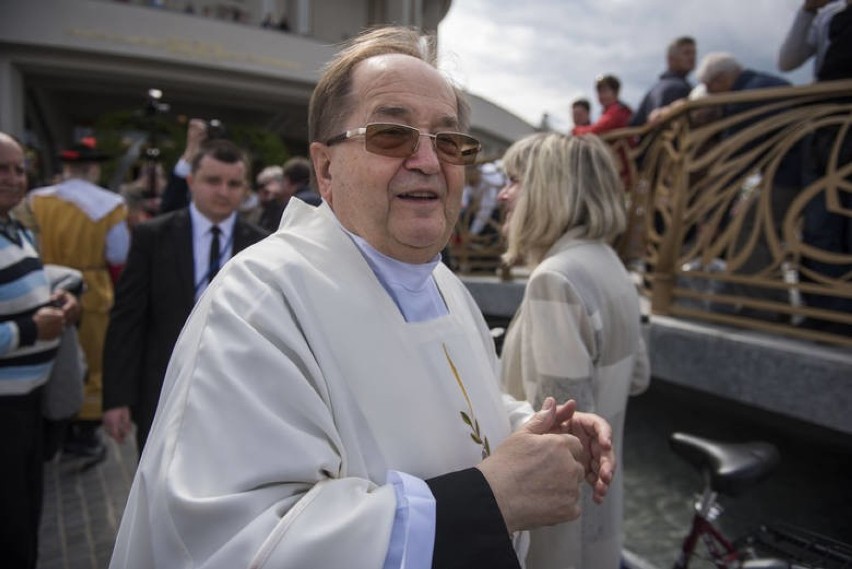 Rydzyk i jego fundacja z potężną kwotą z 1 proc. podatku. Na...