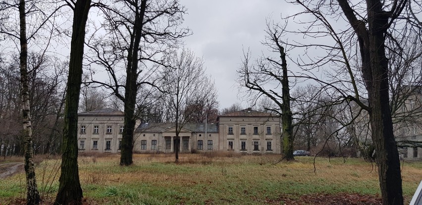 Pałac w Żegocinie czeka na nowego właściciela