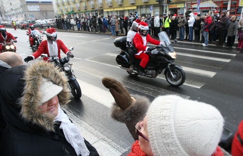 Parada Mikołajów na motocyklach w Trójmieście [ZOBACZ ZDJĘCIA]