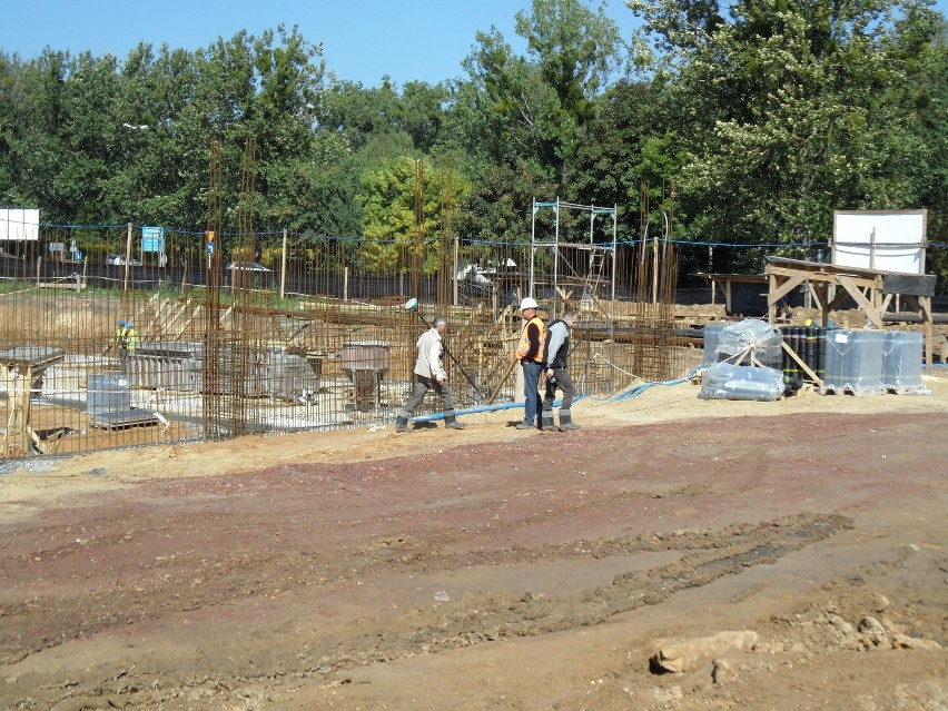 Budowa hali sportowej w Tarnowskich Górach - wrzesień 2013...