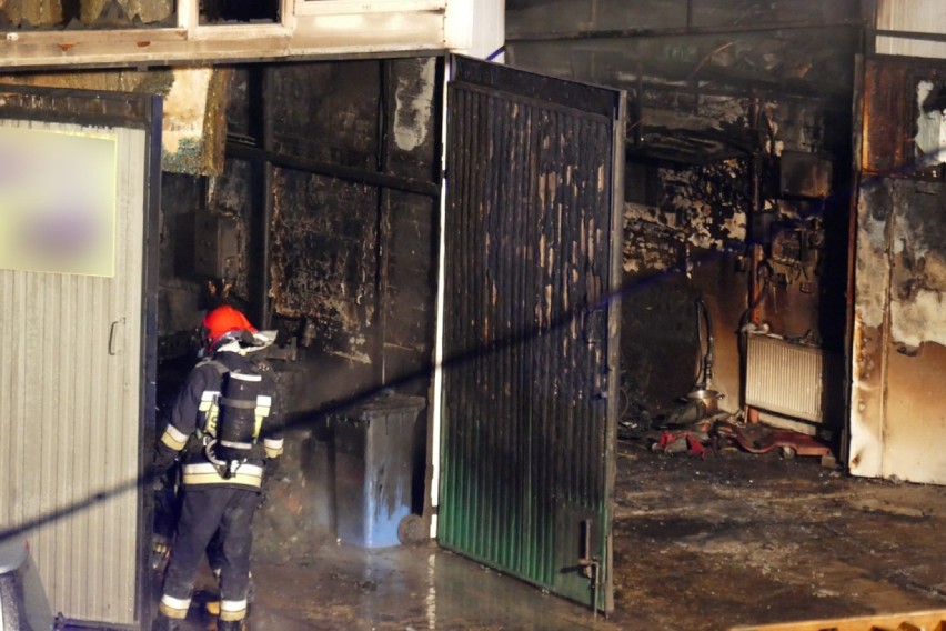 Spłonął warsztat samochodowy przy ul. Żeromskiego w Kwidzynie. Trwa zbiórka pieniędzy na jego odbudowę [ZDJĘCIA]