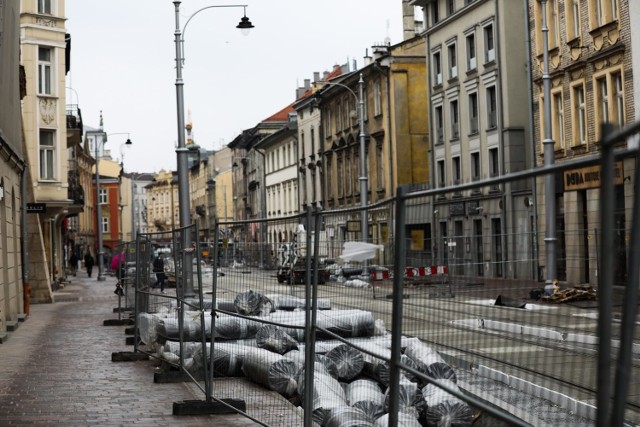 Przedłuża się przebudowa ulicy Krakowskiej
