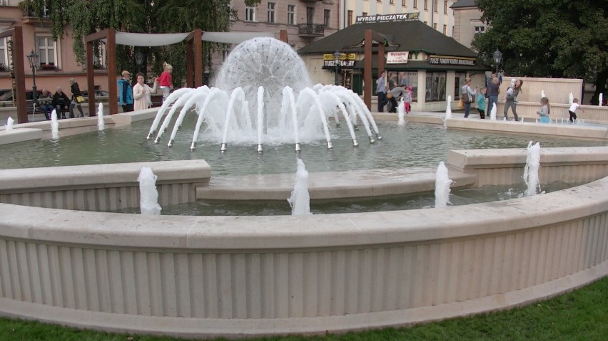 Tak prezentuje się nowa fontanna w Kaliszu