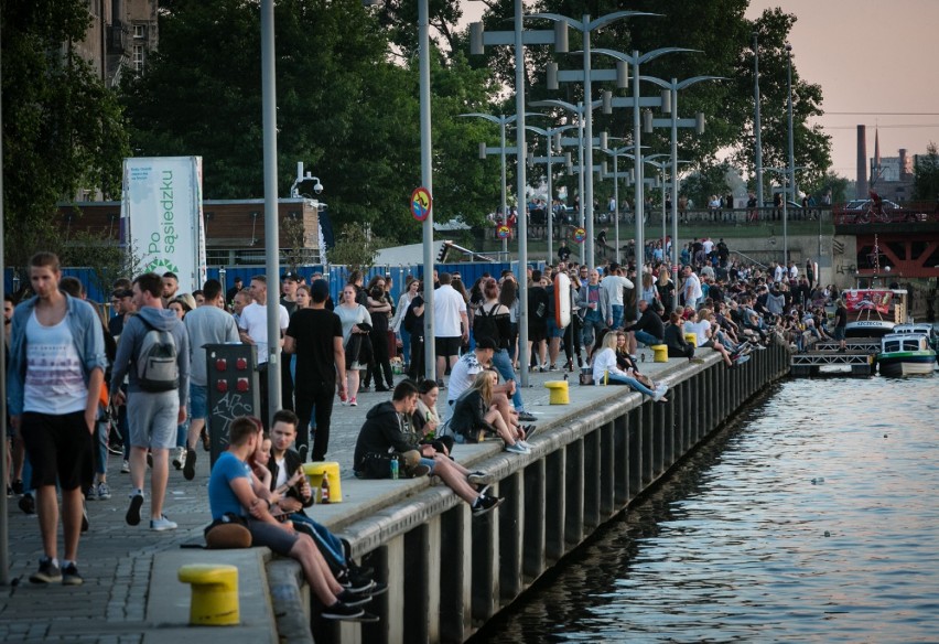 Juwenalia w Szczecinie. Tłumy (nie tylko) studentów na bulwarach [ZDJĘCIA]