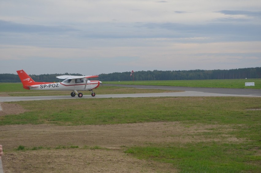 Trwa Piknik Lotniczy na lotnisku w Kąkolewie