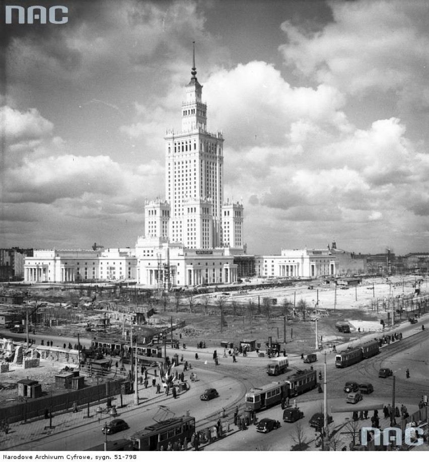 Pałac Kultury i Nauki w Warszawie/ rok 1955