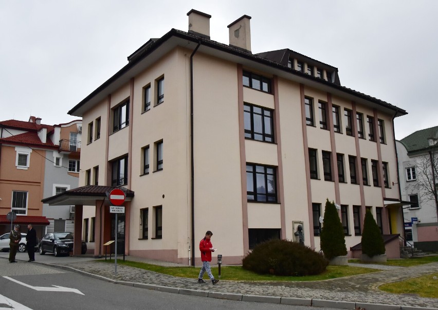 Biblioteka w ustrzykach stoi na fundamentach synagogi.