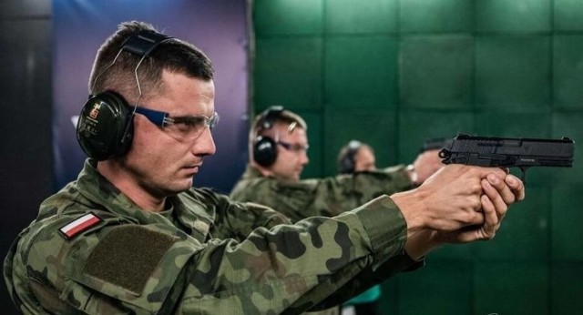 Nowoczesne pistolety VIS 100 testowane były po raz pierwszy przez żołnierzy Wojsk Obrony Terytorialnej.