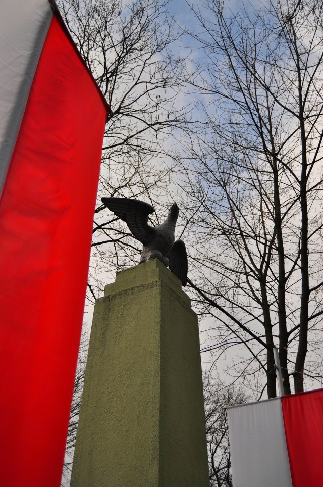 Pomnik Pamięci Narodowej w Porębie