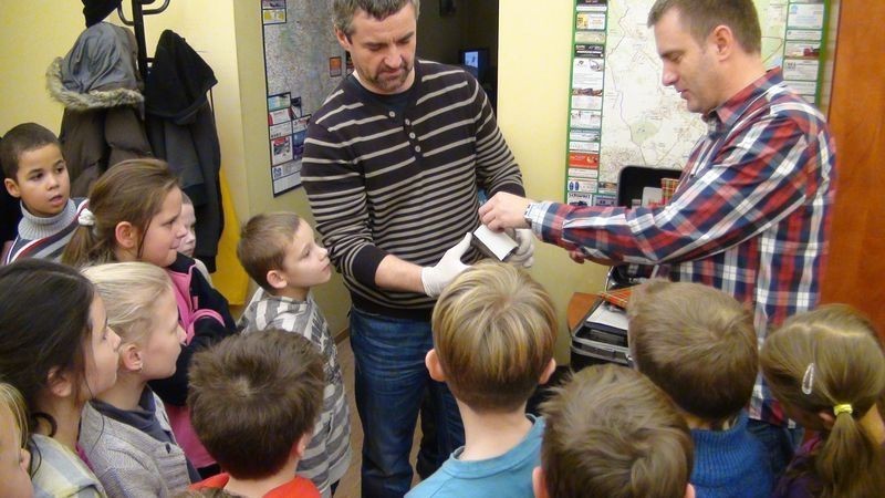 KRÓTKO: Dzieci odwiedziły tarnogórską komende policji
