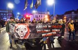 Marsz Młodzieży Wszechpolskiej ku czci Żołnierzy Wyklętych z okrzykami i pochodniami