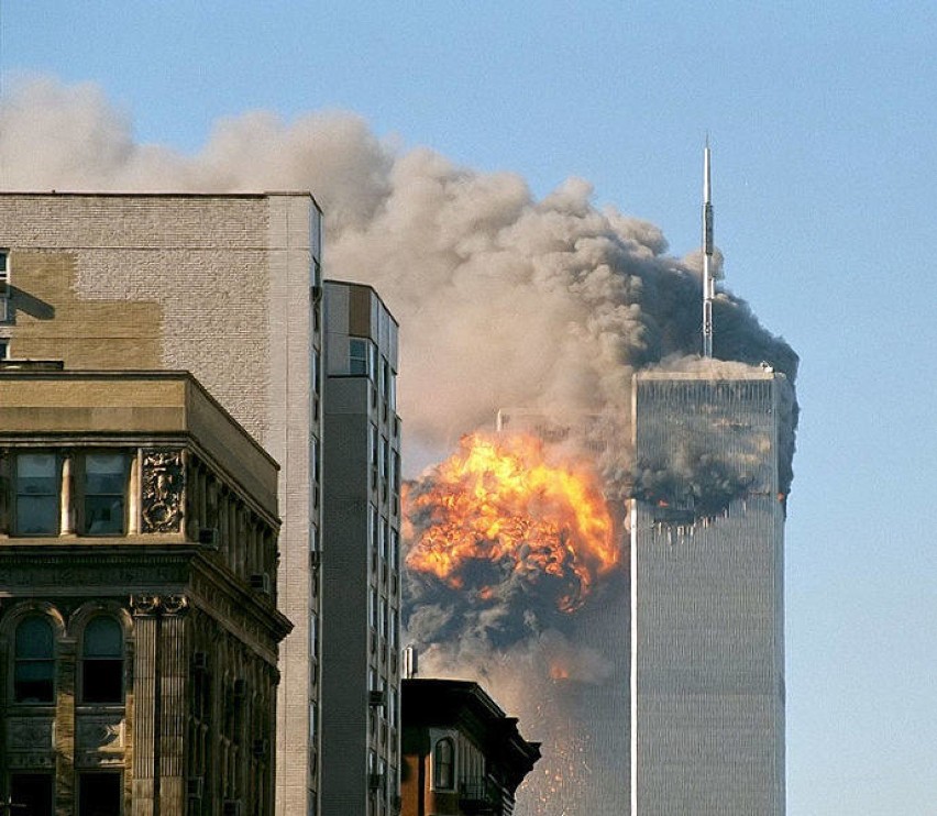 Zamach na World Trade Center i Pentagon z 11 września 2001...